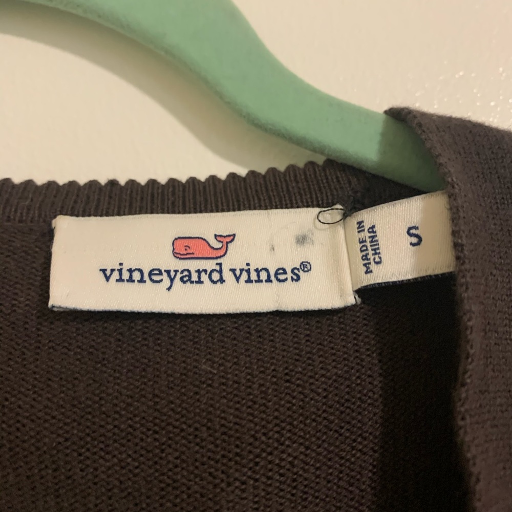 Brown vineyard vines cardigan